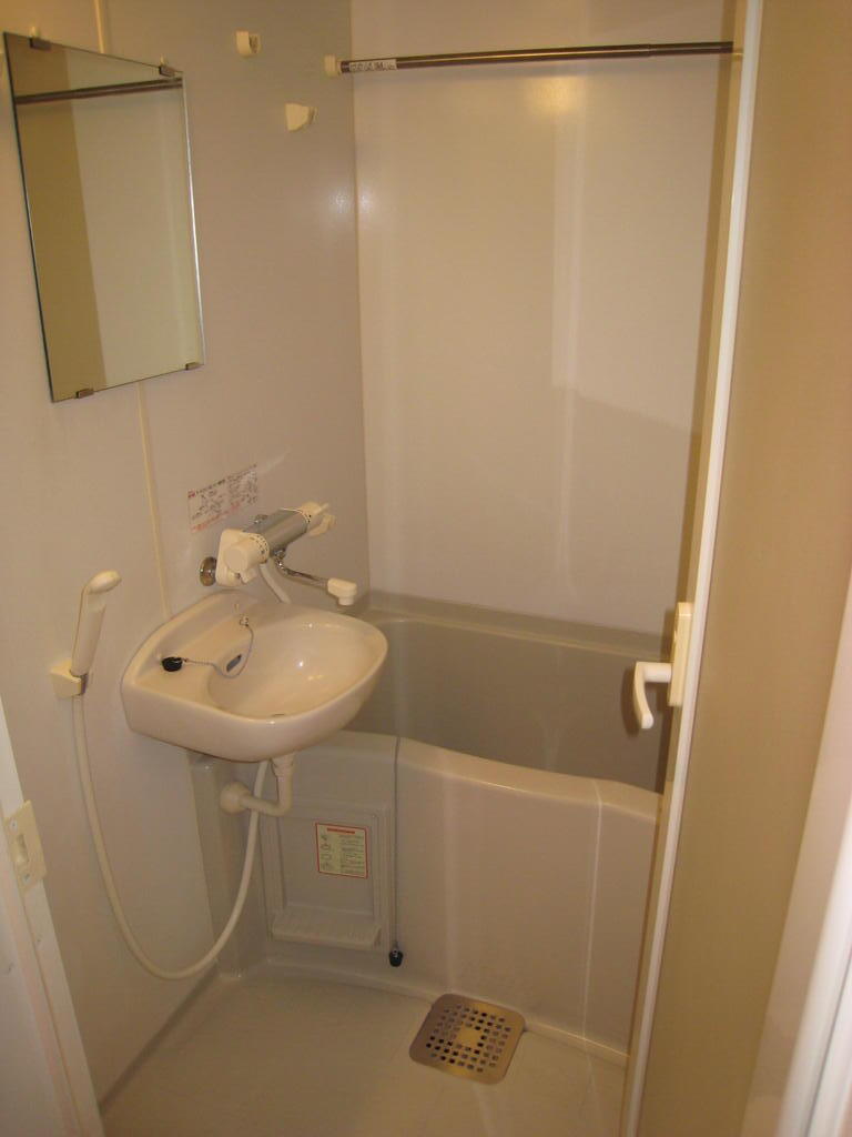 バス・シャワールーム　浴室換気乾燥機能付きバスルーム