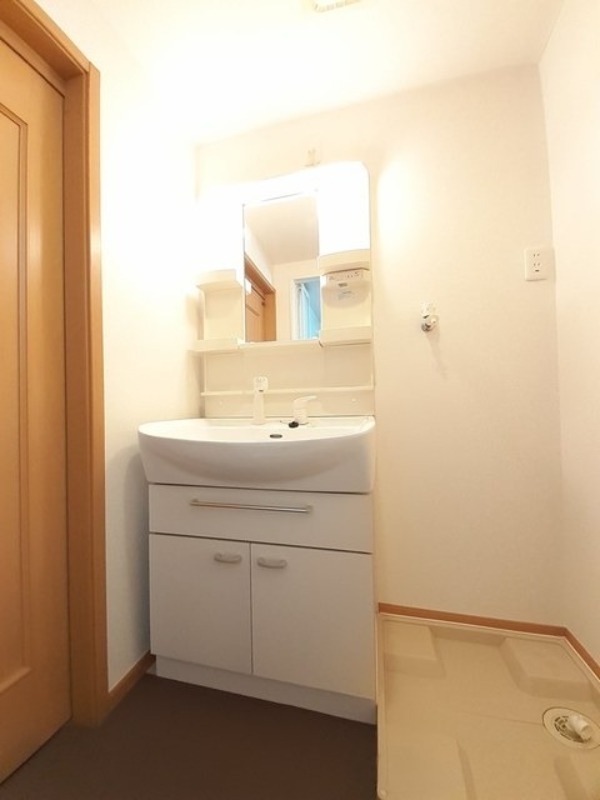 洗面設備　図面と現状に相違がある場合には現状を優先