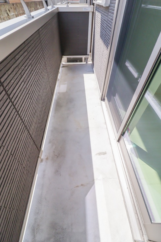 バルコニー　図面と現状に相違がある場合には現状を優先