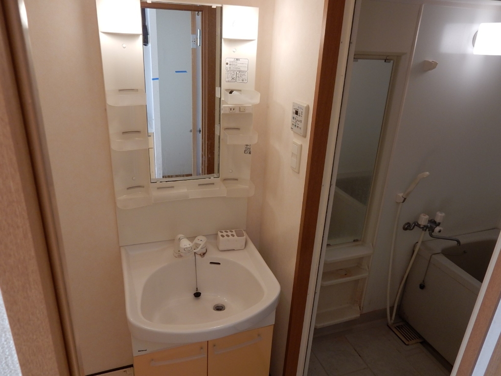 洗面設備　洗面化粧台