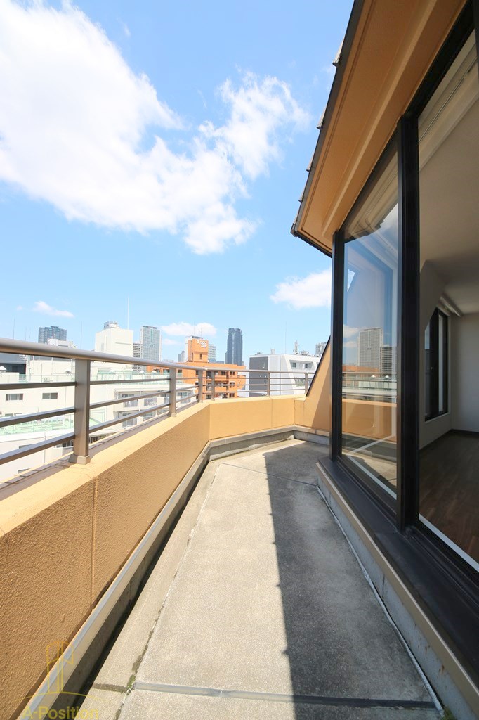 バルコニー　クリスタルブライト本町東