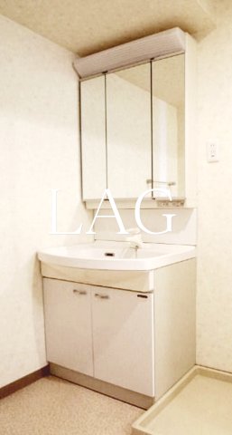 洗面設備　独立洗面台です。