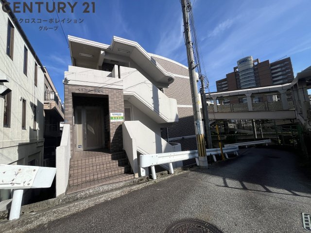 建物外観　オートロック完備で安心のセキュリティ♪