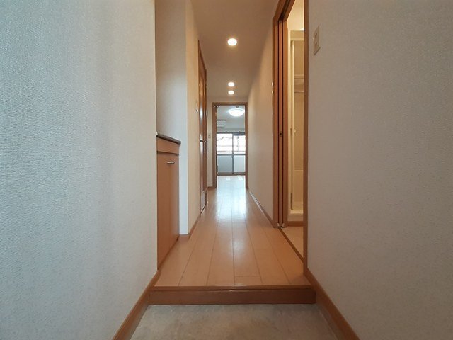 玄関　明るい玄関です