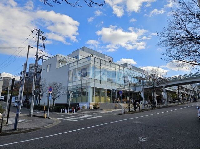 ショッピングセンター　星が丘テラス（ショッピングセンター）まで1540m