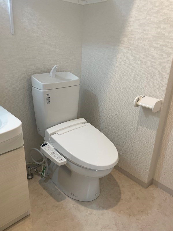 トイレ　※同物件別号室参考写真