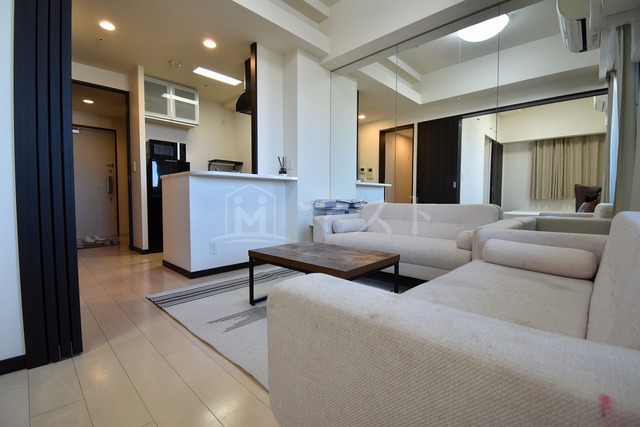 居室・リビング　モデルルーム写真です