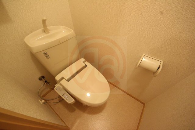 トイレ　落ち着いたトイレです