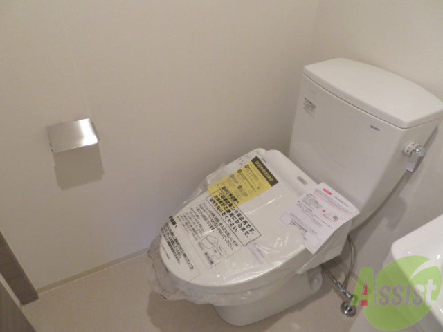 トイレ　ウォシュレット付きのトイレです。シャワートイレは日本の宝。