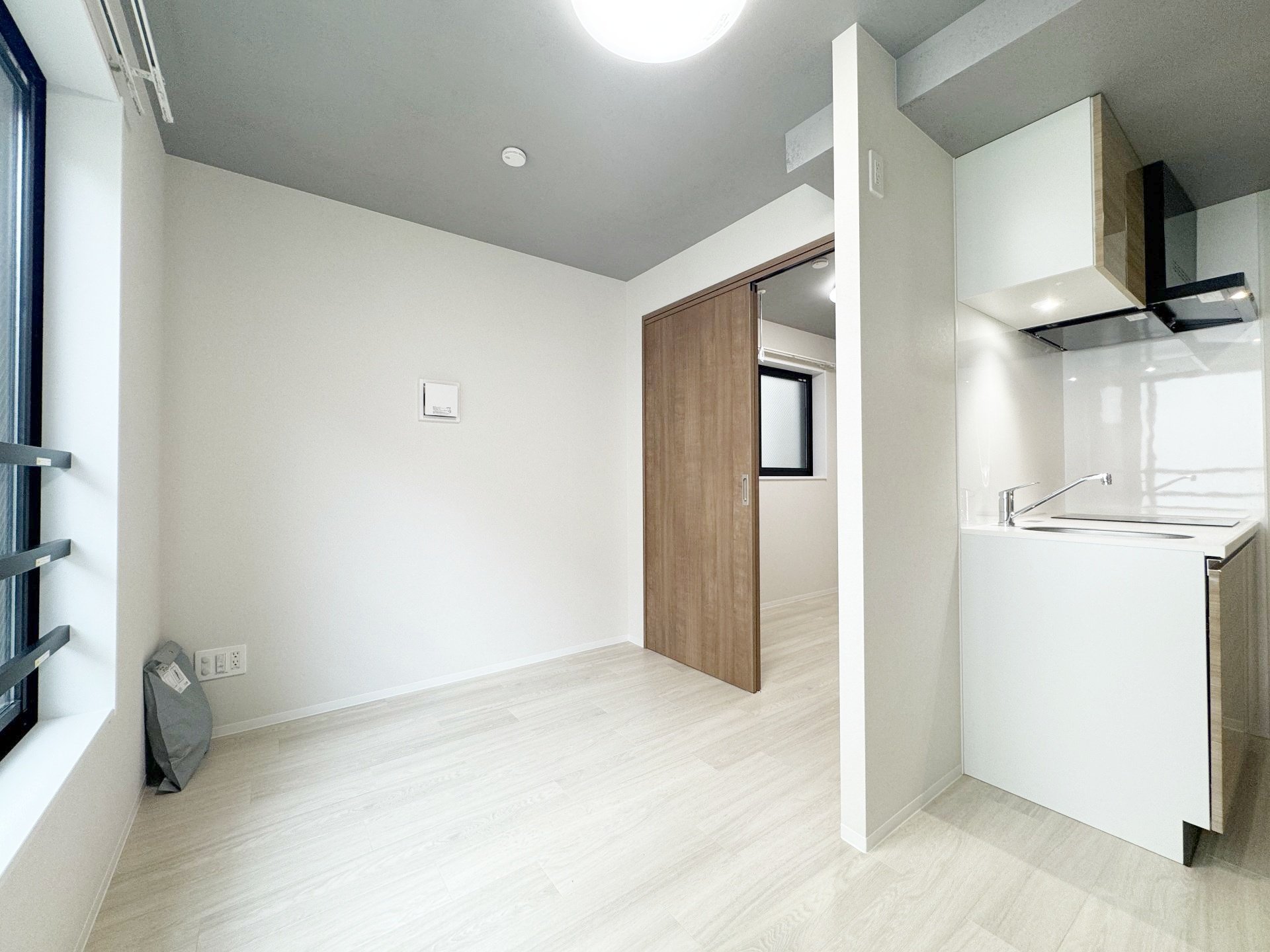 居室・リビング　綺麗な内装でリラックスできるお部屋です◎