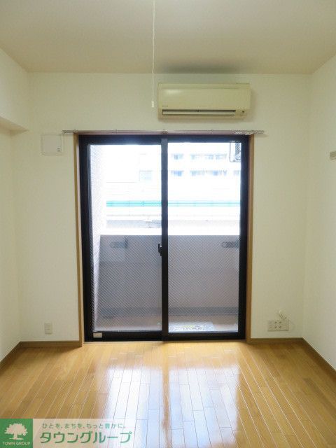 居室・リビング　ゆったりとした居間です