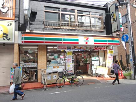 コンビニ　セブンイレブン 北区滝野川6丁目店（コンビニ）まで329m