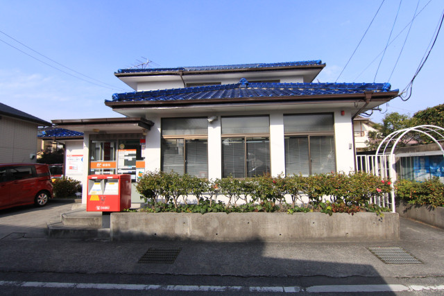 郵便局　松山正円寺郵便局（郵便局）まで750m
