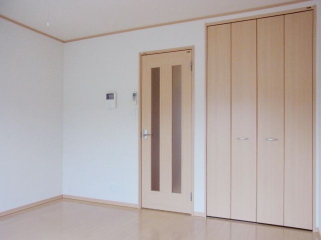 その他部屋・スペース　★日当たり良好　洋室8帖★