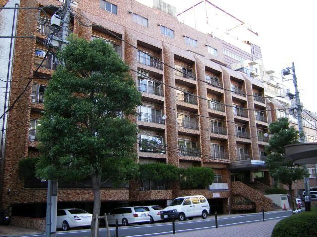 建物外観　落ち着いた雰囲気の外観です