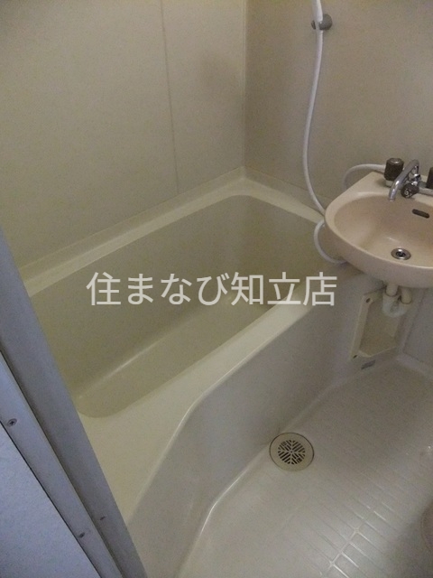 バス・シャワールーム　同型別部屋写真
