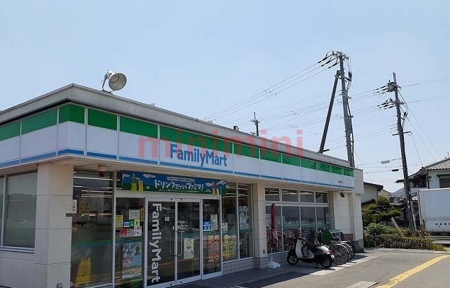 コンビニ　ファミリーマート高槻浦堂店（コンビニ）まで140m