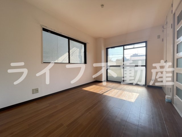 居室・リビング　ゆったりとした居間です