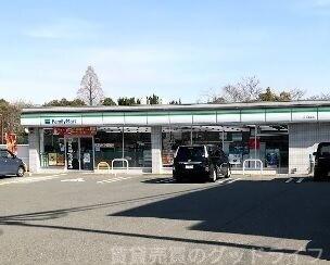 コンビニ　ファミリーマート伏見墨染店（コンビニ）まで147m