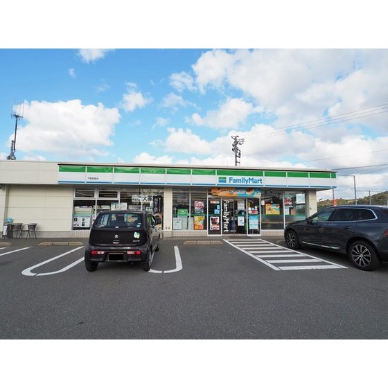 コンビニ　ファミリーマート下関彦島店（コンビニ）まで533m