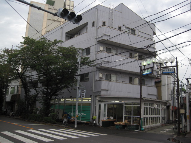 スーパー　有限会社大東ストアー（スーパー）まで721m