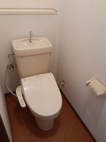 トイレ　落ち着いたトイレです