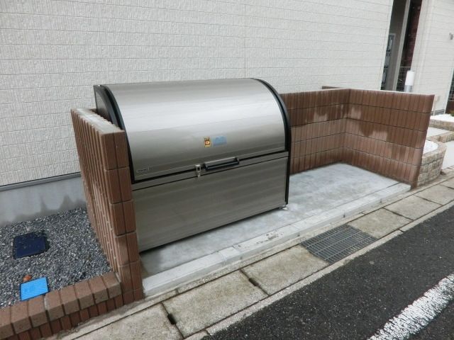 その他共有部分　敷地内の駐車場です。