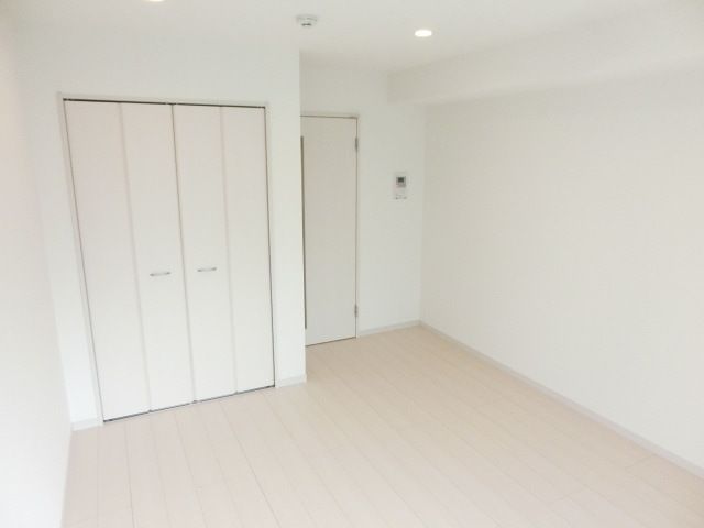 その他部屋・スペース　違う角度からの洋室です。