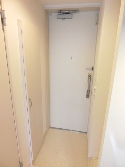玄関　シューズボックス付きです。