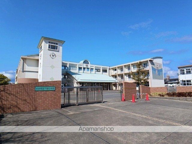 小学校　下郡小学校（小学校）まで500m