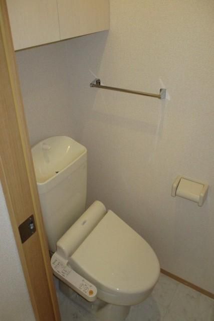 トイレ　洗浄便座付きトイレ