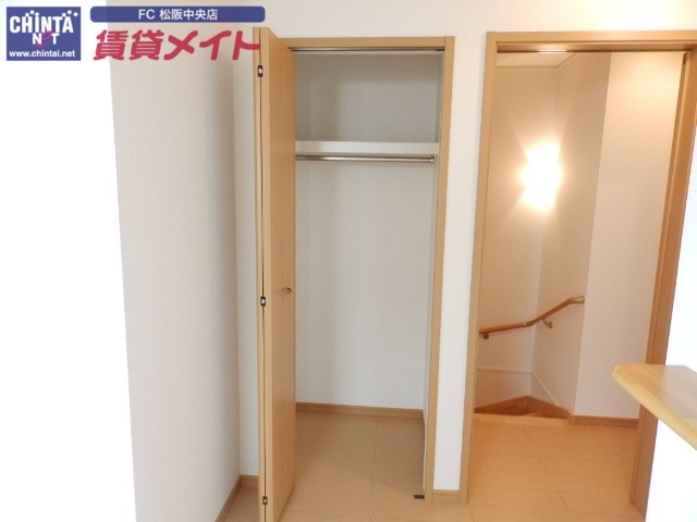 収納　同型別部屋参考写真です