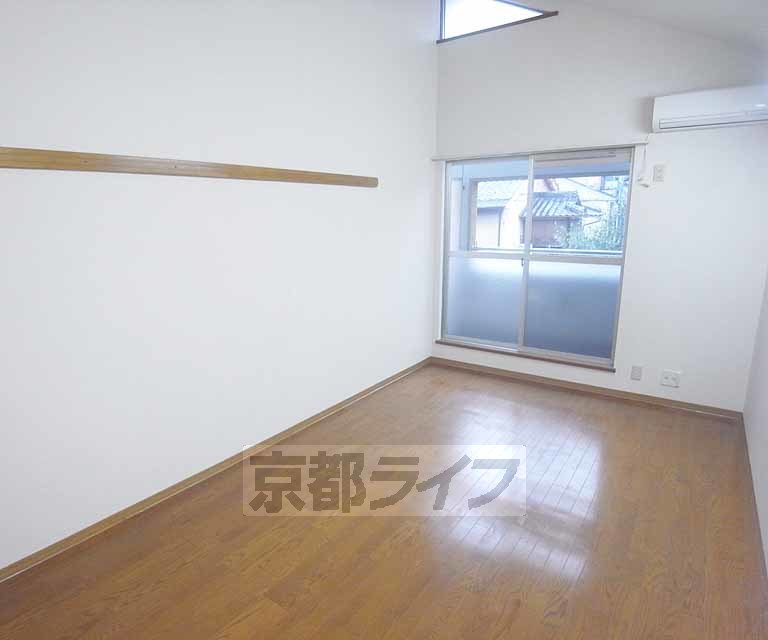 居室・リビング　広々としたお部屋です