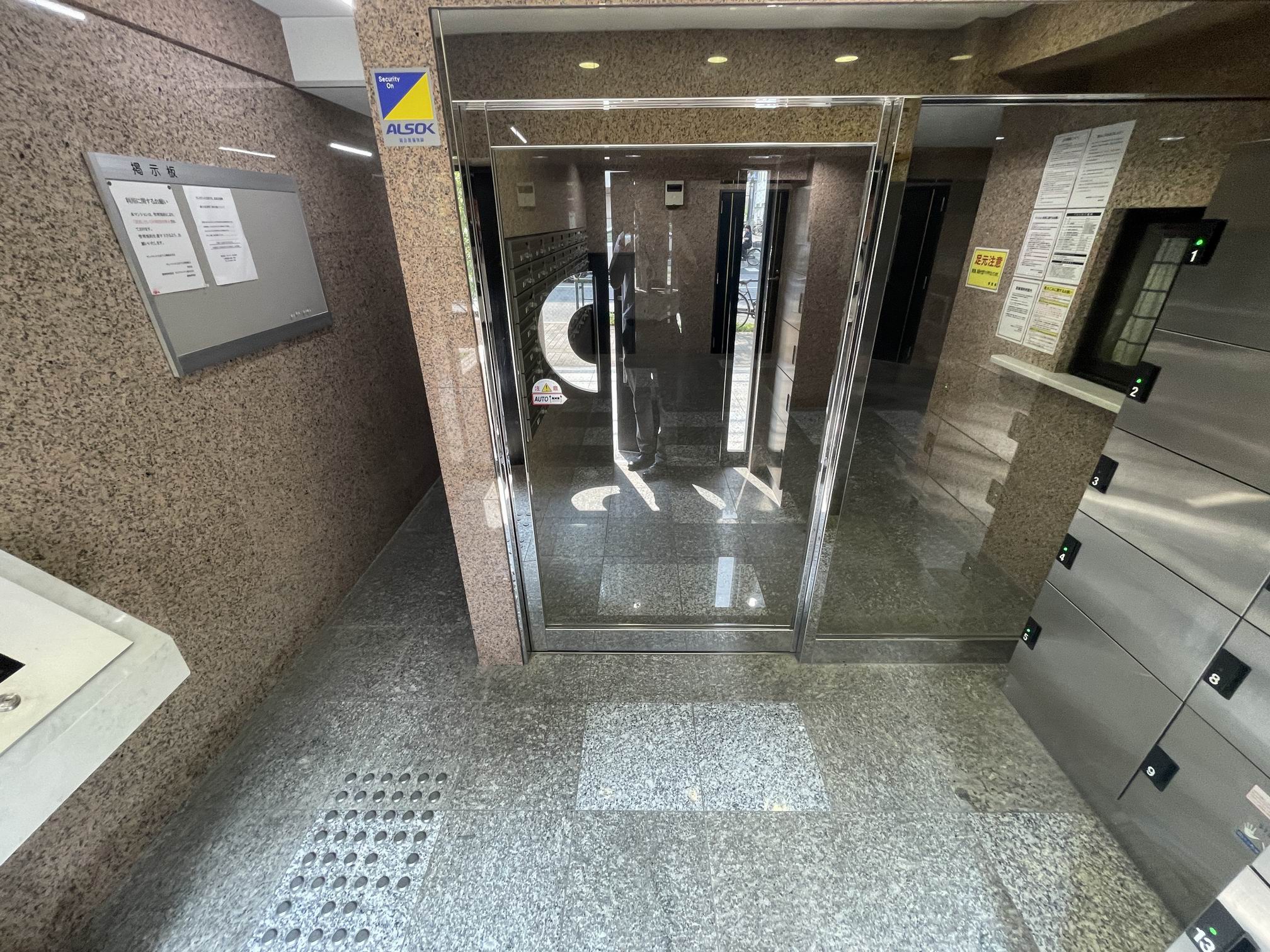 エントランス