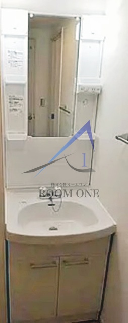洗面設備　洗面台です。