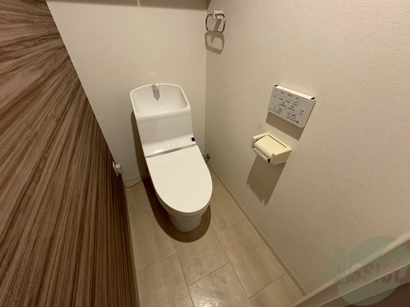 トイレ　トイレです。ウォシュレット付を探している方、おすすめです。