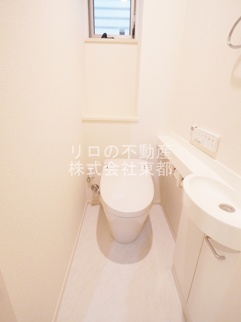 トイレ　清潔感をキープできる快適な洗浄便座付きです