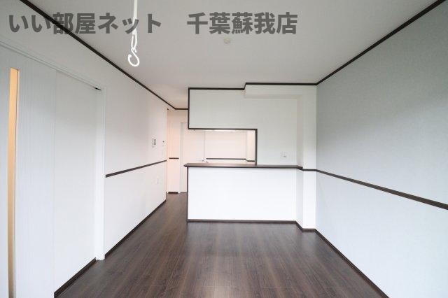 VERTEX市原IIの居間写真