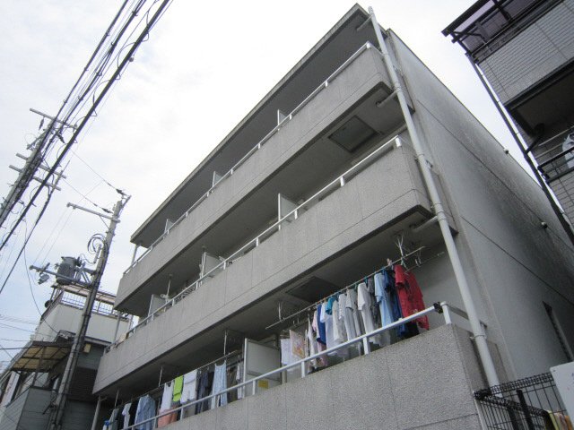 建物外観　外観は落ち着いています