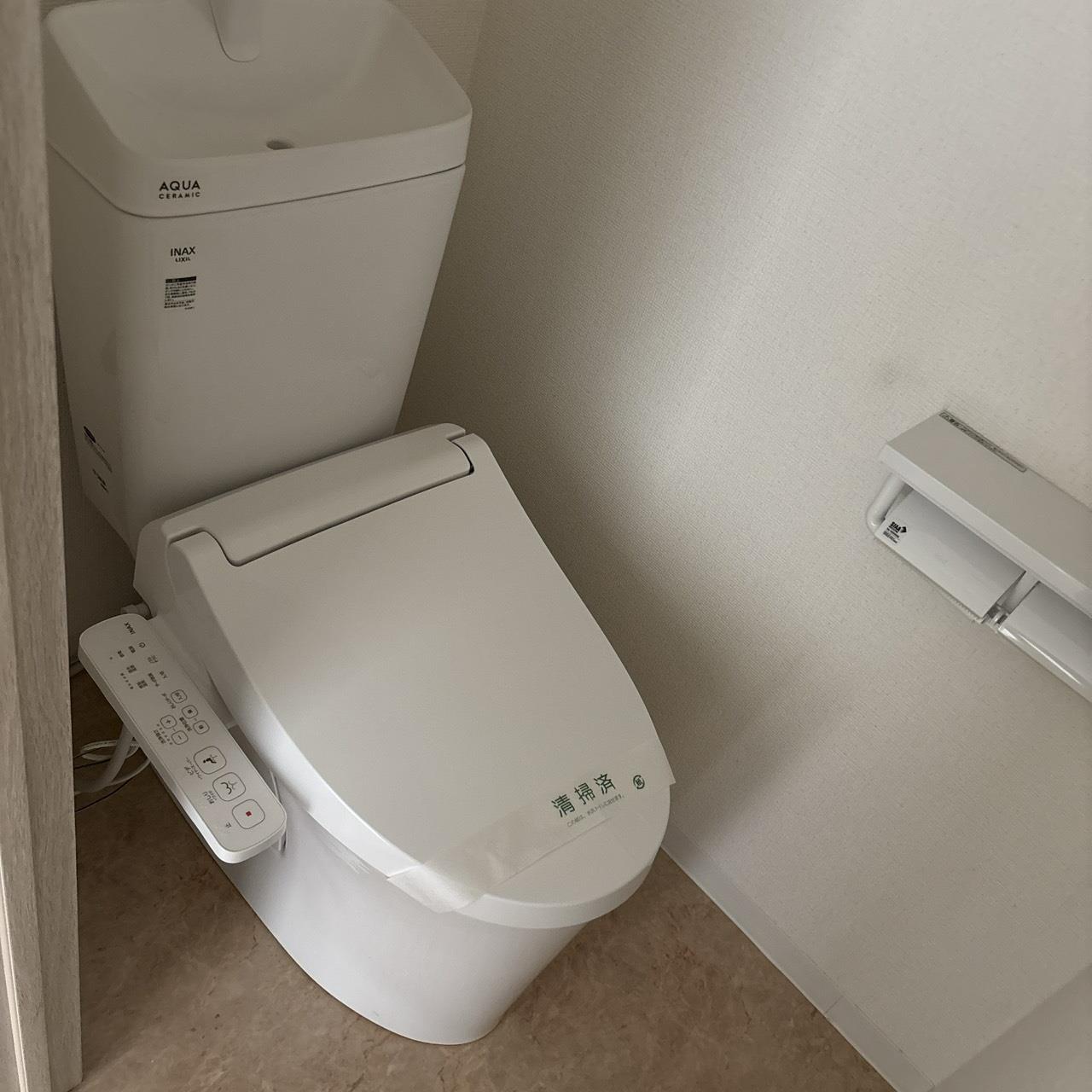 ルミエ-ル二見のトイレ写真