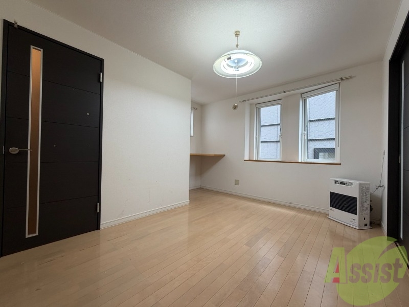 居室・リビング　広くてキレイなお部屋が広がっていて、充実した生活が送れそう。