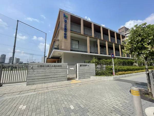 中学校　江東区立第二大島中学校（中学校）まで471m