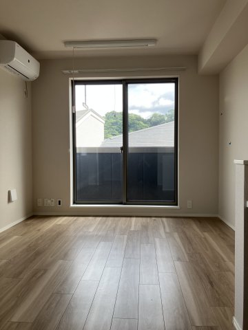 居室・リビング　※他部屋参考写真