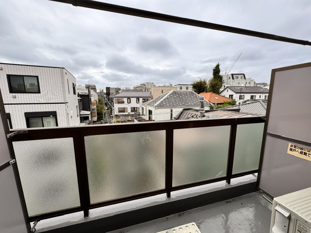 ピンテール3の玄関写真