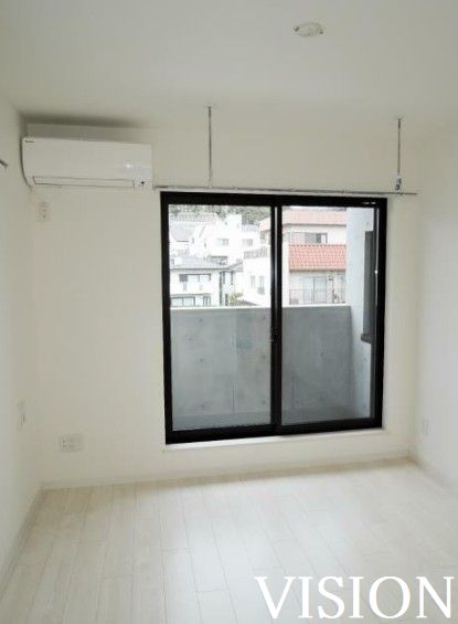 リチェンシア横浜三ツ沢下町の居間写真
