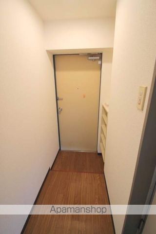REV 35の玄関写真