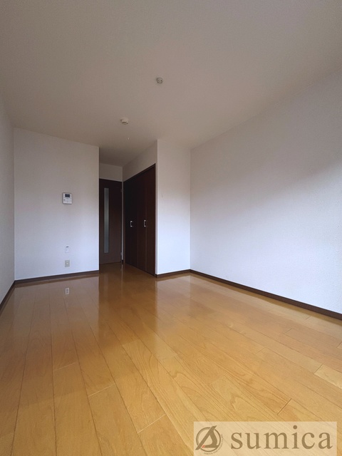 居室・リビング　日当たりのいいお部屋です♪