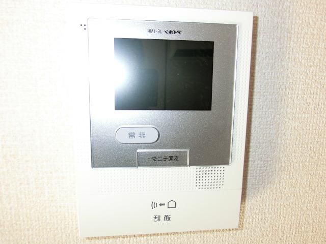セキュリティ　TVモニタホンで室内から来客応対が可能です