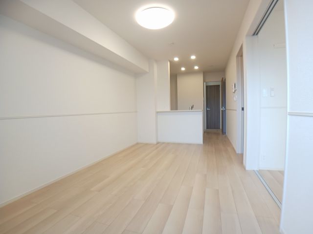 ＪＲ筑豊本線 藤ノ木駅 徒歩3分 2階建 築2年の居間写真