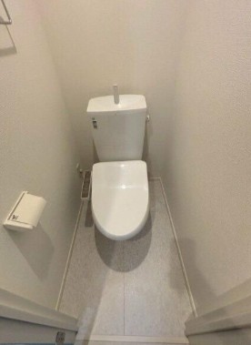 トイレ　※同施工別部屋参考写真